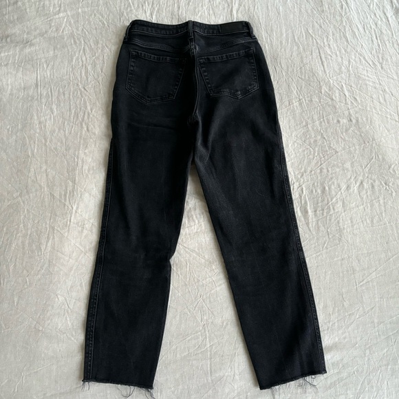 Black Hollister Ultra High Rise Stretch Mom Jeans - Picture 2 of 6